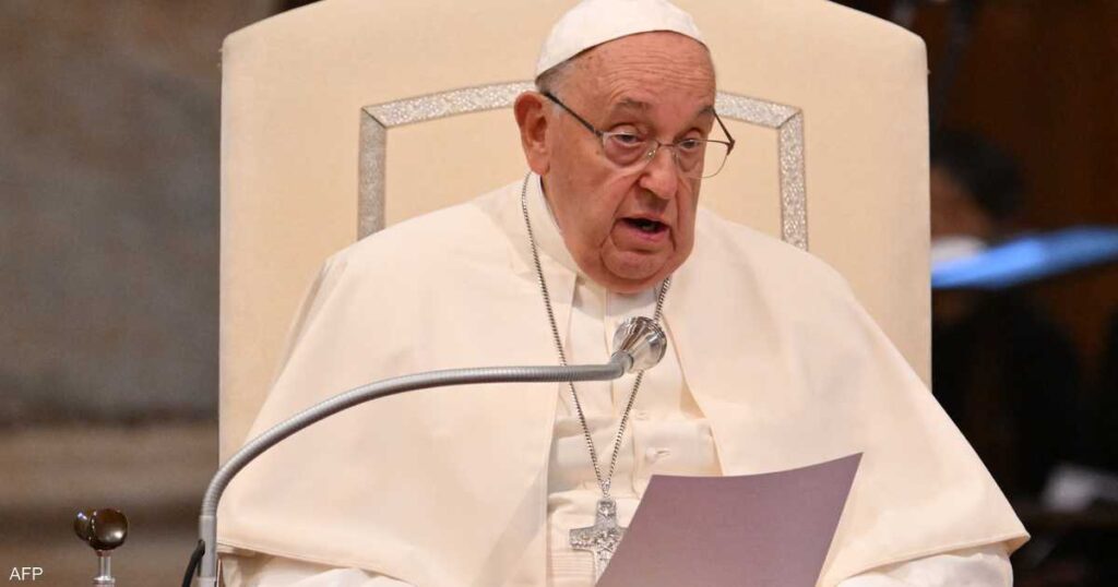 البابا فرنسيس ينتقد "العجز المخزي" للعالم عن وقف حرب غزة