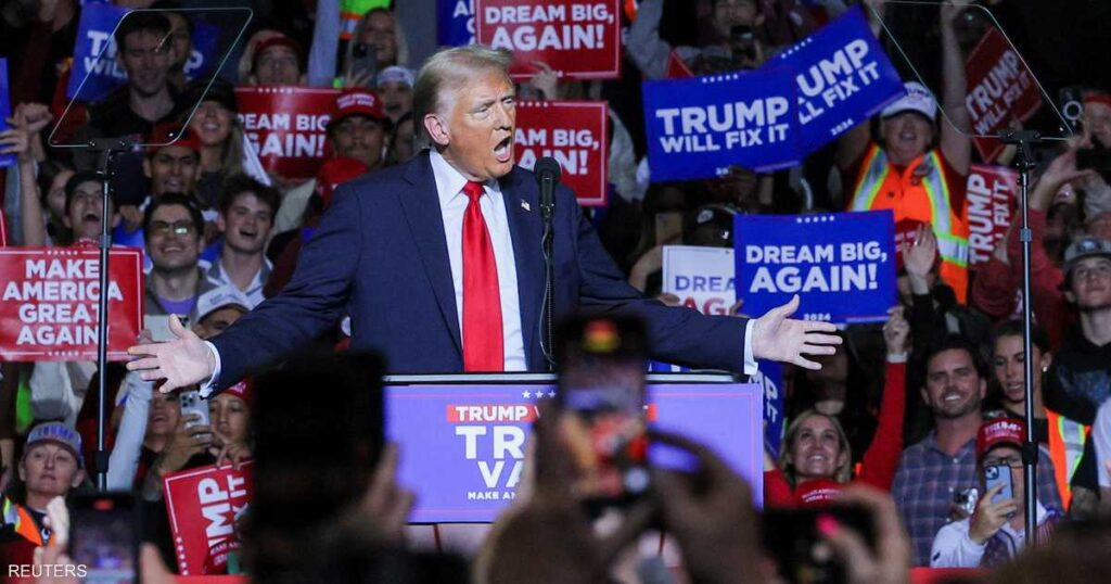 ترامب يعلن تقدمه على هاريس في عدة ولايات أميركية